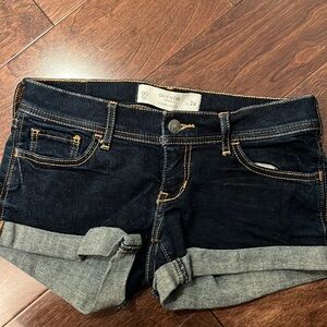 Gilly Hicks Denim Shorts Size 00 W24